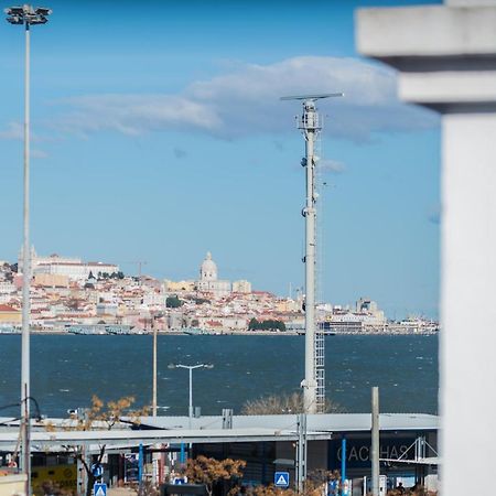 Vista Lisboa Guest Apartments Алмада Екстериор снимка