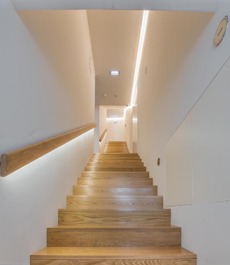 Vista Lisboa Guest Apartments Алмада Екстериор снимка