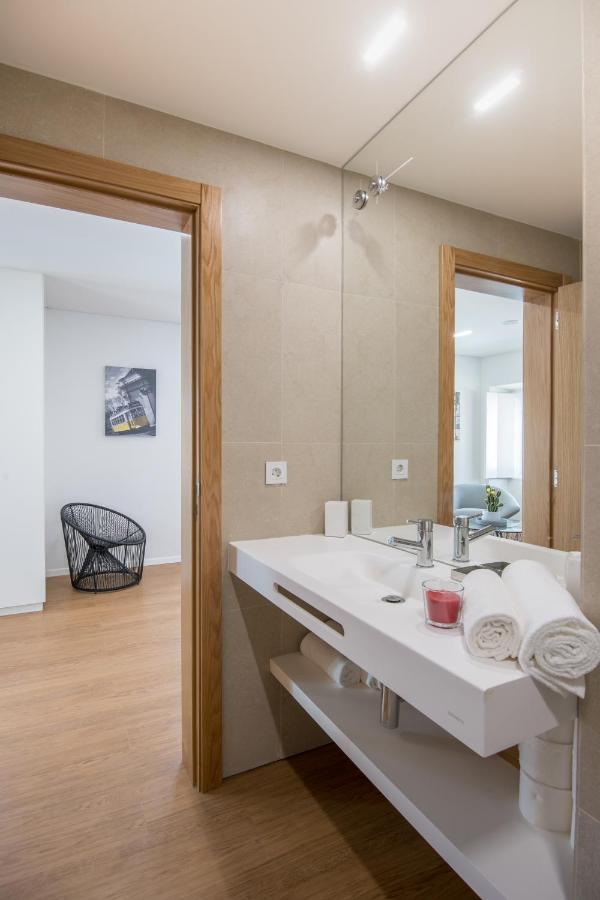 Vista Lisboa Guest Apartments Алмада Екстериор снимка
